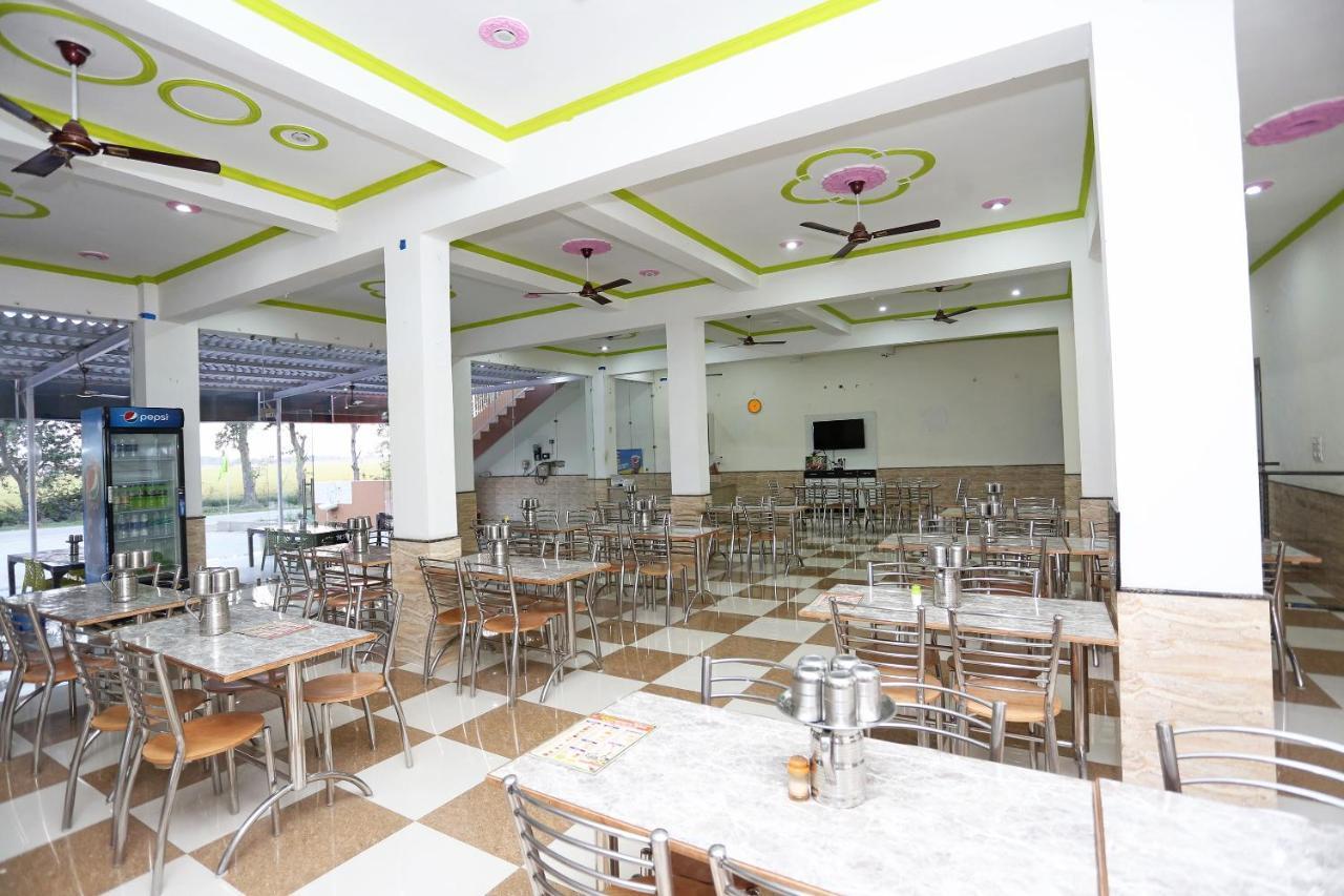 Oyo29517巴尔萨纳宫酒店 Chhata 外观 照片